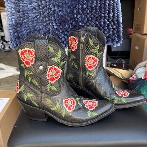 LIBERTY Black Boots with Red and Green Embroidery